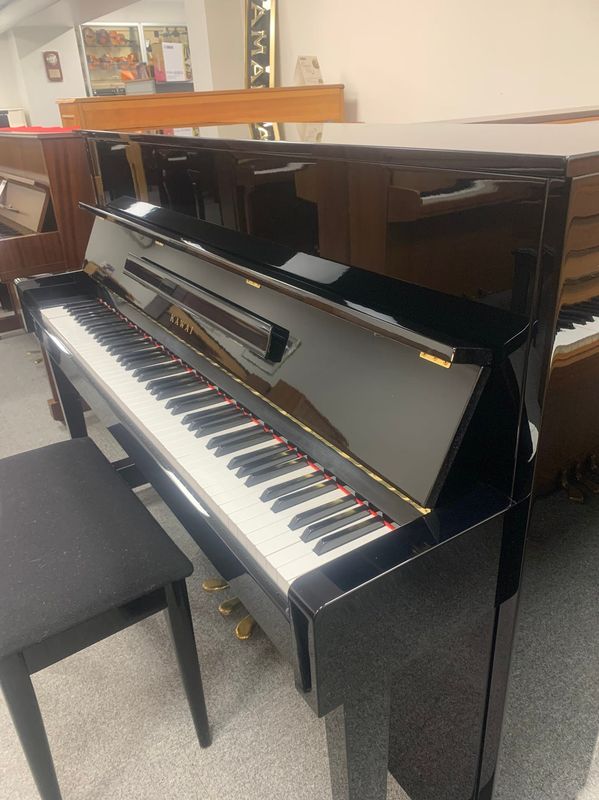 Kawai CX-5H piano