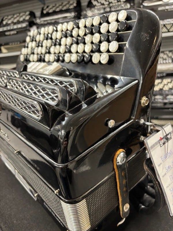 Eurotone SuperDeluxe trekkspill selges !