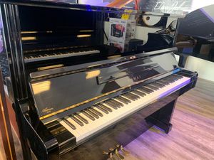 Hovedbilde Flott Kawai Piano sort polert 127cm selges