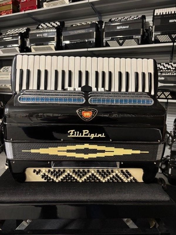 Pigini 3 korig pianotrekkspill selges!