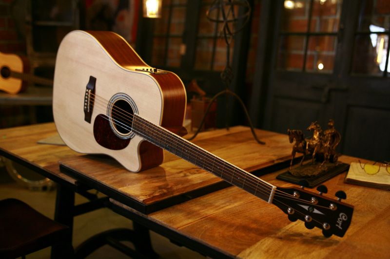 Cort MR710F Nat